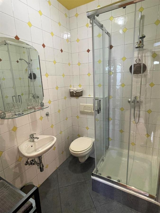 ורסאר Apartments Papilon מראה חיצוני תמונה