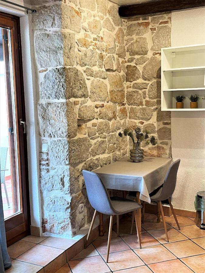 ורסאר Apartments Papilon מראה חיצוני תמונה