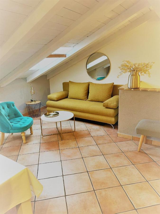 ורסאר Apartments Papilon מראה חיצוני תמונה