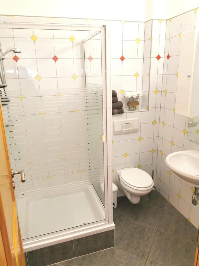ורסאר Apartments Papilon מראה חיצוני תמונה